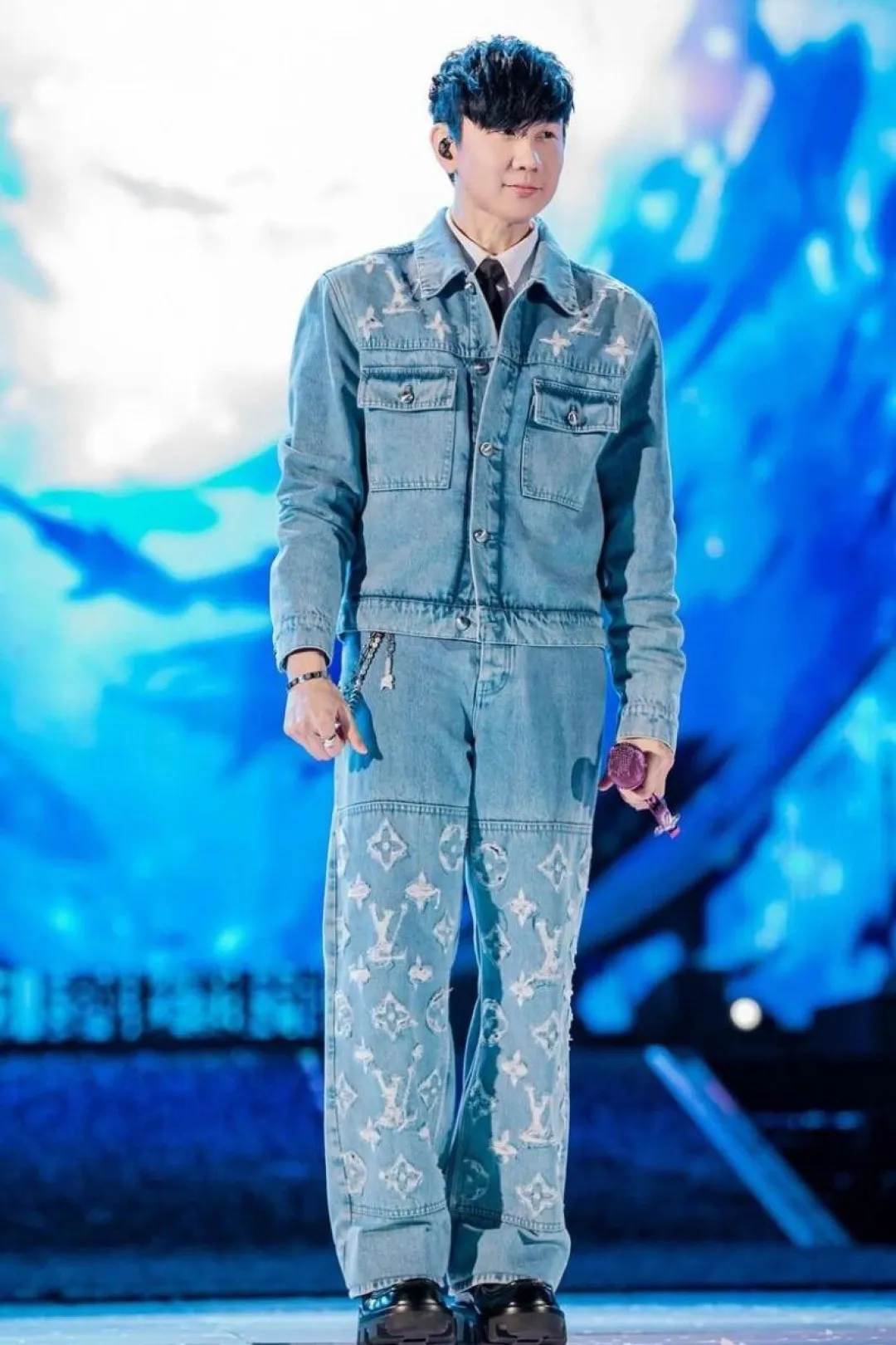Louis Vuitton/Louis Vuitton washed ripped denim jacket